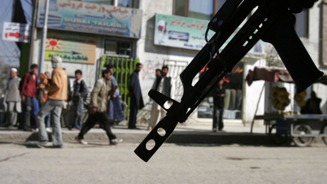 Taliban  iki televiziya kanalının yayımını dayandırdı