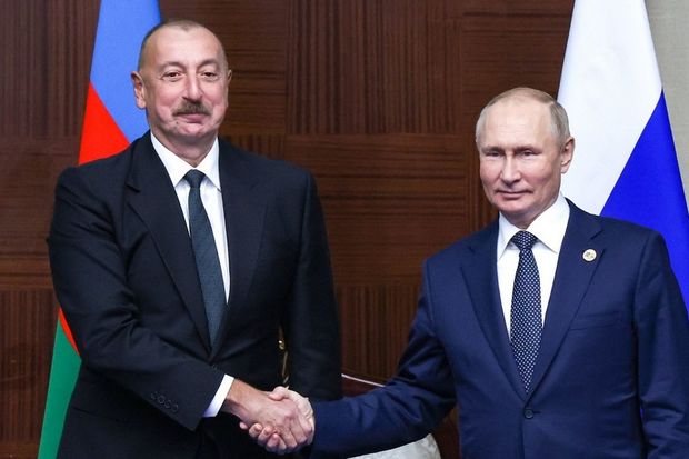 Politoloq Rusiyanın Azərbaycan və Ermənistanla münasibətlərini müqayisə etdi