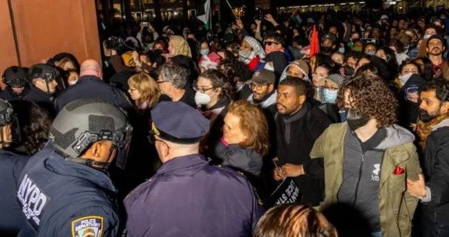 ABŞ polisi İsrailə etiraz edənləri həbs edib