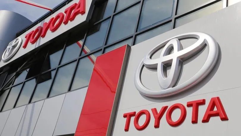 Toyota-nın satışları ilk dəfə olaraq 10 milyonu ötüb