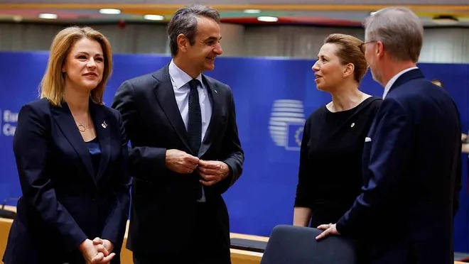 Yunanıstan Ukraynaya S-300 və Patriot yardımını rədd etdi