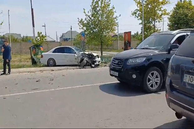 Ağdamda qəza: Ölən və xəsarət alanlar var - FOTO