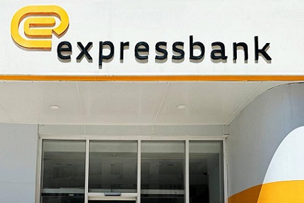 “Express Bank” iflas ərəfəsində - Şirkətlər bankdan 25 milyondan çox depoziti geri çəkiblər