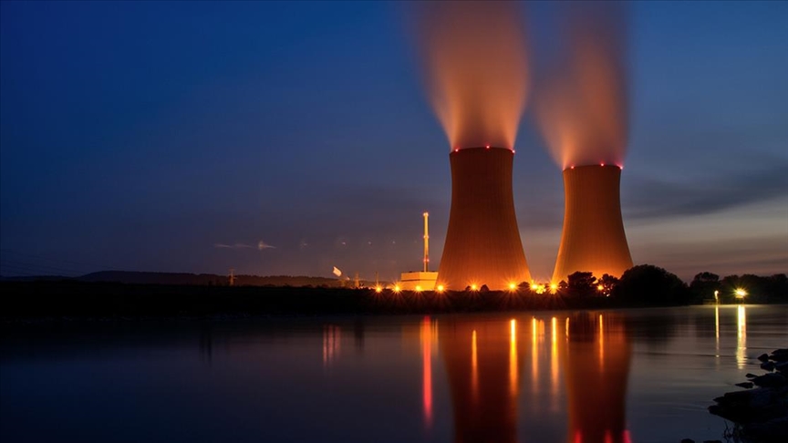İngiltərə Avropanın ilk yeni nəsil nüvə yanacağı zavodunu tikəcək