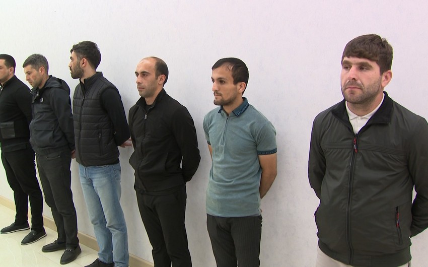 Masazırda saxta spirtli içkilər hazırlayan dəstə üzvləri saxlanılıb