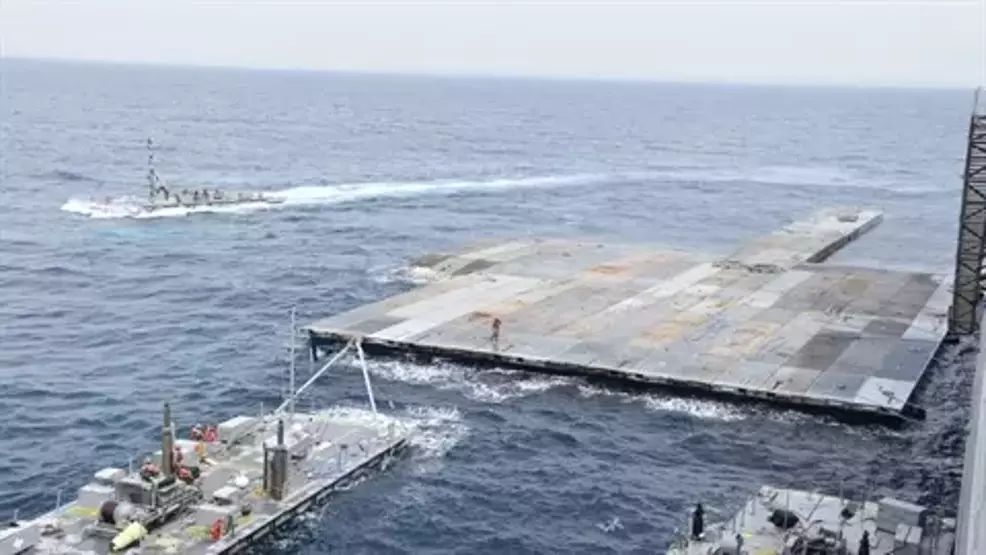 ABŞ Qəzzada müvəqqəti körpünün tikintisini başa çatdırıb