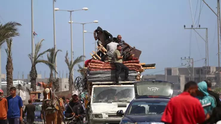 Rəfahda 110 min insan yerindən edildi