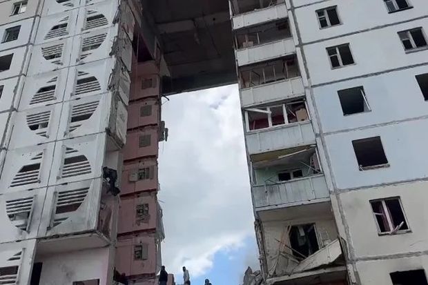 Rusiyada yaşayış binası raketlə vuruldu: Ölənlərin sayı artdı - YENİLƏNİB + VİDEO