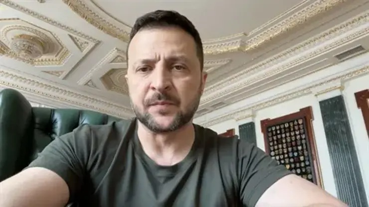 Zelenski: Rusiyanın Su-25 təyyarəsi vurulub