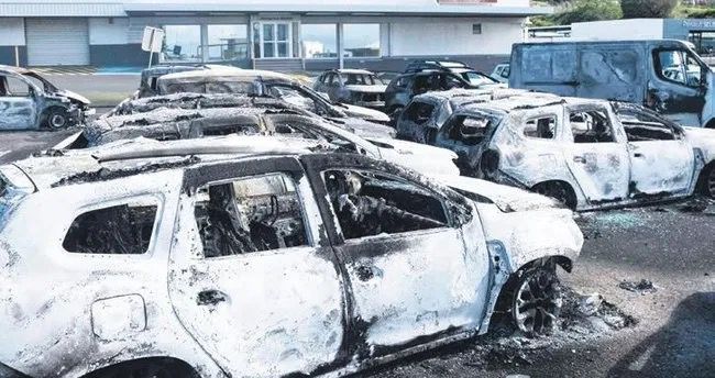 Fransız üsyanı Yeni Kaledoniyada başladı