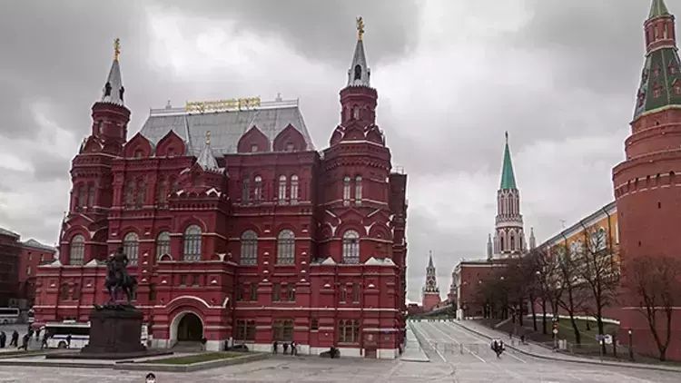 Rusiya Britaniyanın hərbi attaşesini “persona non-qrata” elan edib