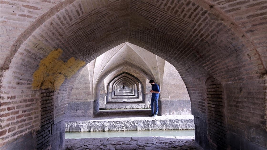 İranda yüzlərlə illik tarixi abidələr bu səbəbdən zədələndi