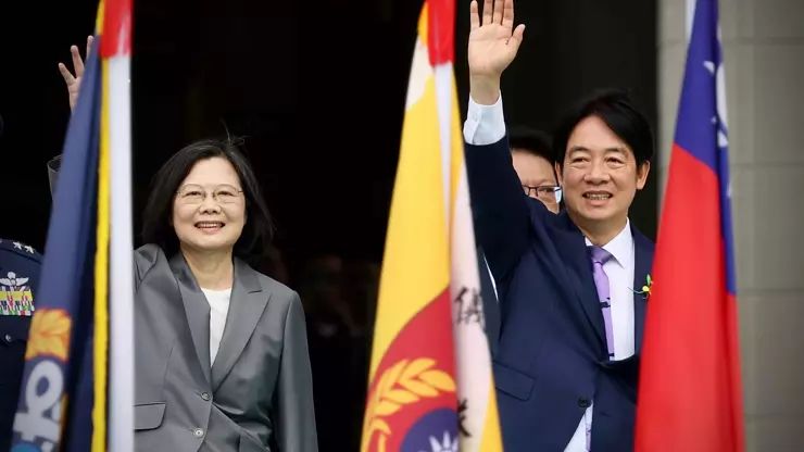 Tayvanın yeni lideri Lai Çinq-te vəzifəsinin icrasına başlayıb