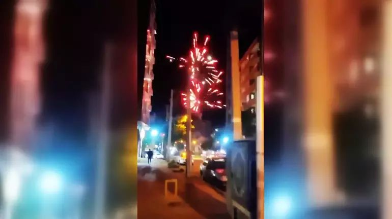 İranda insanlar iki yerə bölünür