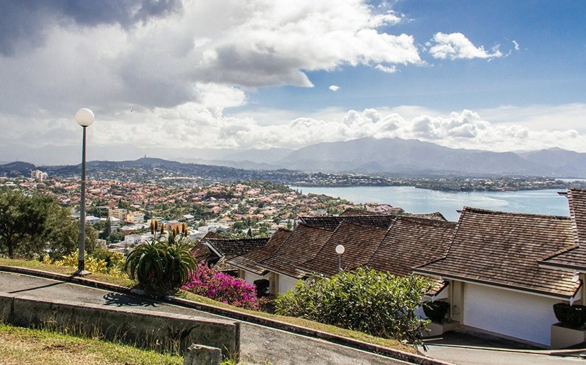 İki ölkə öz vətəndaşlarını Yeni Kaledoniyadan təxliyə edir