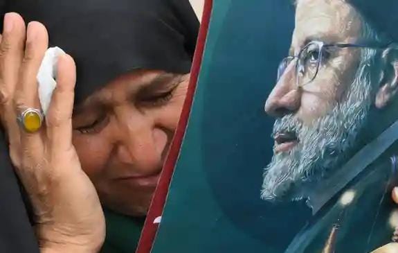 İbrahim Rəisi Məşhəddə dəfn edilib