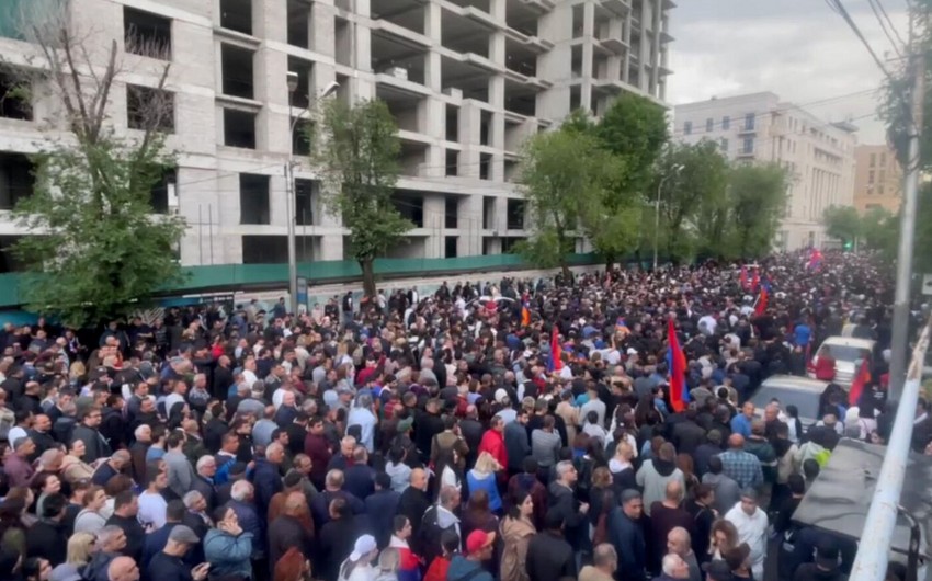 İrəvanda etiraz aksiyası zamanı 67 nəfər saxlanılıb