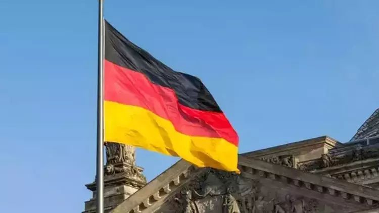 Alman zabiti rus casusu olduğu iddiası ilə həbs edilib