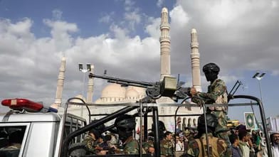 ABŞ və İngiltərənin Yəmənə endirdiyi hava zərbəsi nəticəsində 16 nəfər həyatını itirib