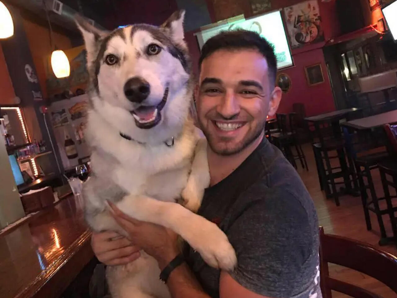 Haski 6 aylıq uşağı yatdığı yerdə öldürdü - FOTO