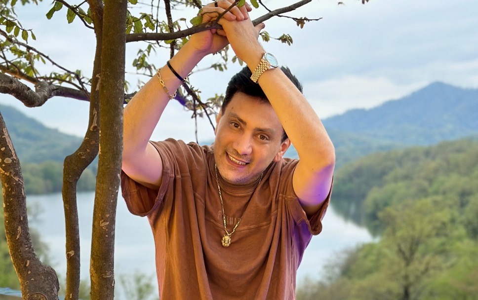 Sərxan Kərəmoğlu İlhamə Quliyevanın övladlığa götürdüyü oğlunun itkin düşməsindən danışdı