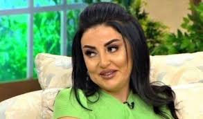 Afət ilk dəfə oğlunu GÖSTƏRDİ - VİDEO