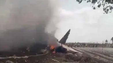 Hindistanda döyüş təyyarəsi qəzaya uğradı