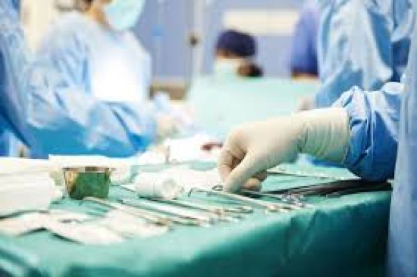 Bakıda məşhur klinikada BİABIRÇILIQ: Əməliyyat etdiyi qızla sevgili oldu, onunla evlənmədiyi üçün başına oyun açdı