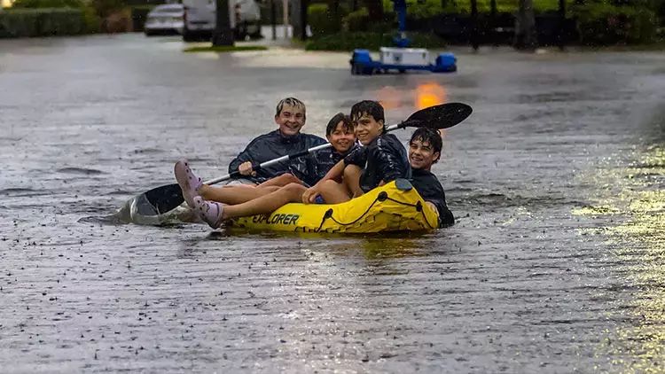 ABŞ-ın Florida ştatında daşqınlar səbəbindən fövqəladə vəziyyət elan edilib
