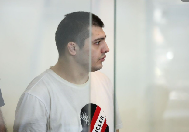 Əhmədin məhkəmədə bu hərəkəti diqqət çəkdi - VİDEO