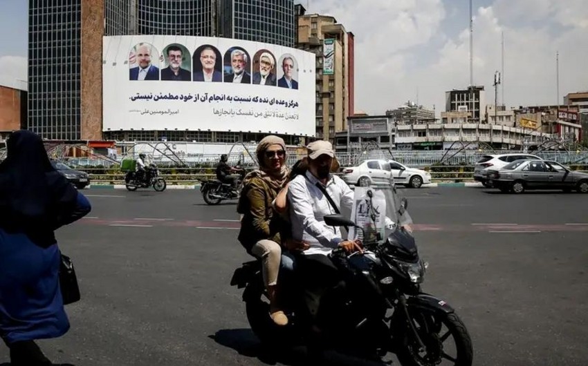 İranda bir qrup siyasi məhbus, tələbə və QHT nümayəndəsi seçkiləri boykota çağırıb