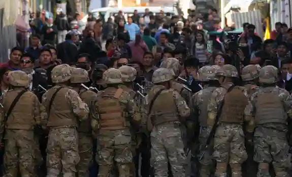 Boliviyada dövlət çevrilişi cəhdinin qarşısı alındı