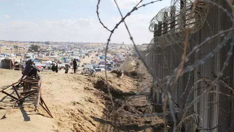 115 min fələstinli Misirə keçdi