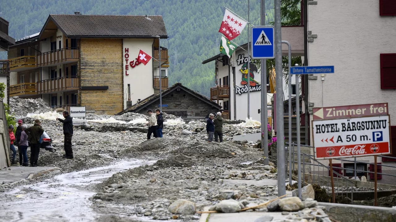 İsveçrədə daşqın nəticəsində 4 nəfər ölüb 2 nəfər itkin düşüb