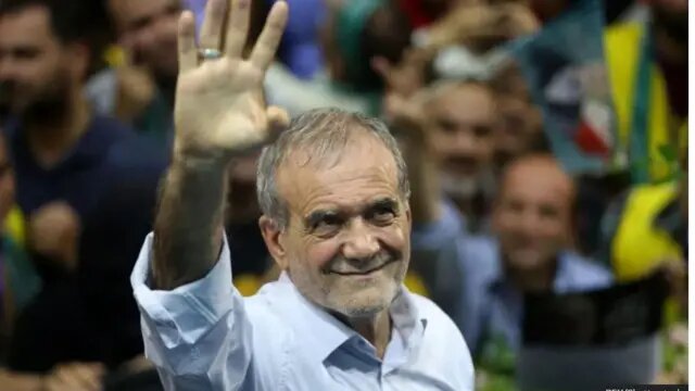 Seçkilərin taleyini müəyyən edəcək iki AMİL: İranın azadlıq bayrağı təbrizlilərin əlindədir - FOTOLAR