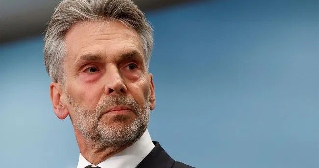 Dik Schoof Hollandiyanın yeni baş naziri oldu