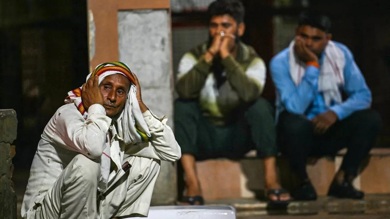 Hindistanda kütləvi mitinq zamanı ölənlərin sayı 121-ə çatıb