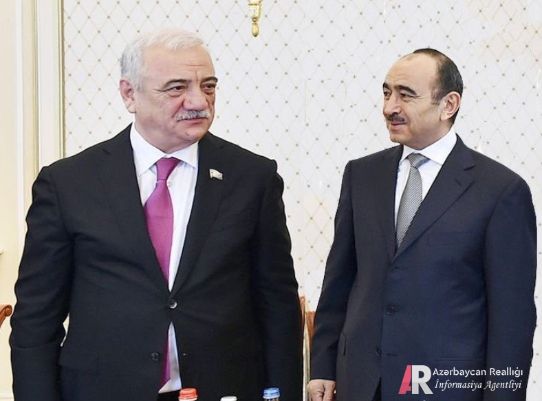 AHİK-də 50 milyonluq korrupsiya: müəllimlərin pulu, “putyovka” biznesi və “domik” satışı… – ARAŞDIRMA