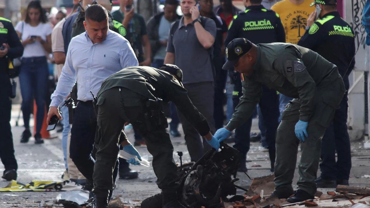 Kolumbiyada əsgərlərə silahlı hücum: 6 ÖLÜ VAR