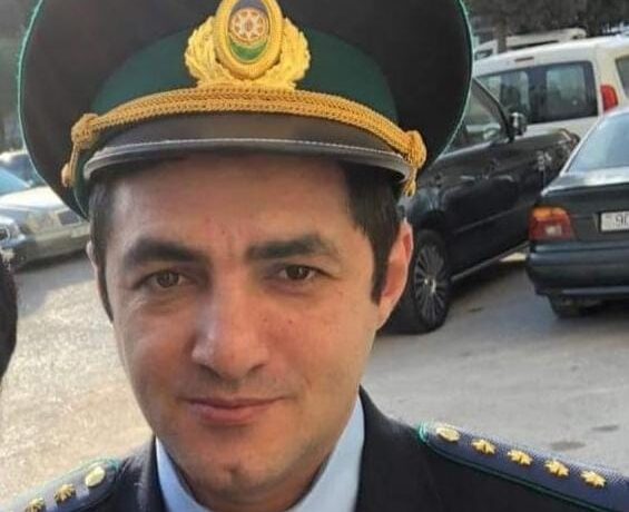 Sabiq gömrük əməkdaşi həyat yoldaşını ölumcul yaraladı - FOTO