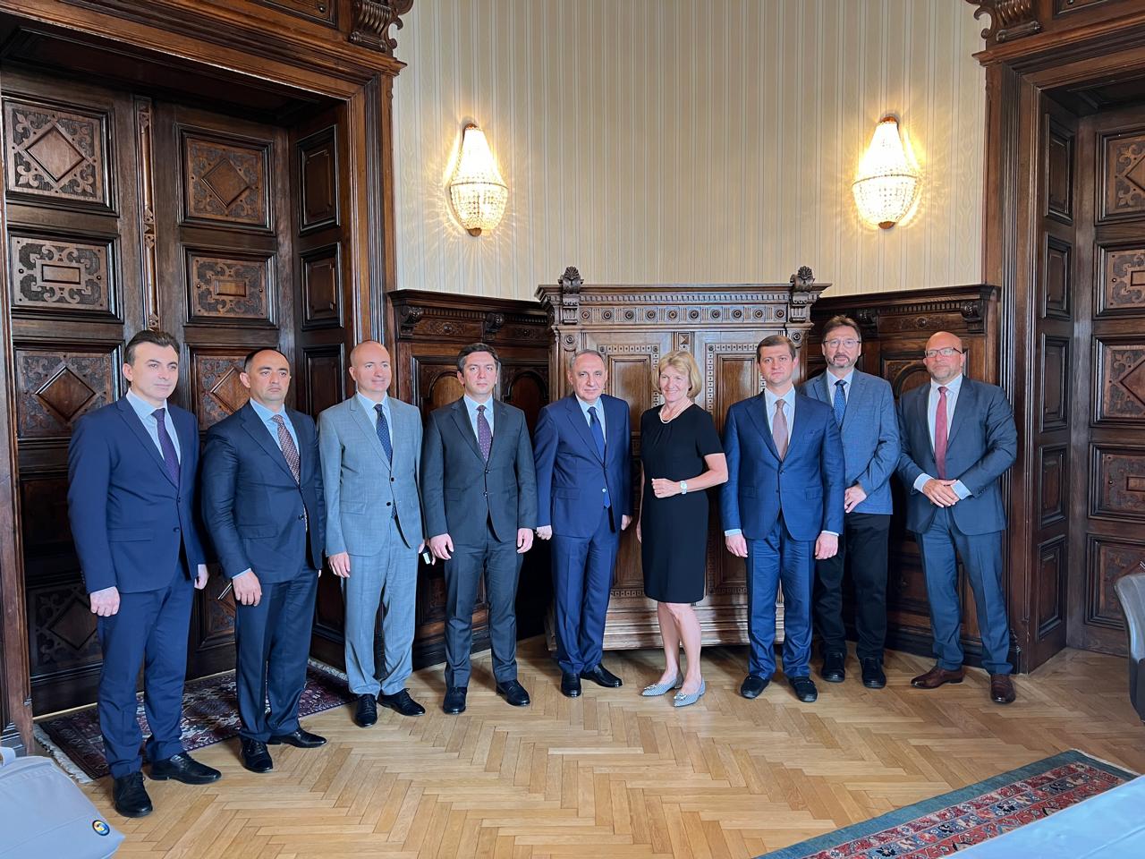 Baş prokuror Vyanada işgüzar səfərdədir