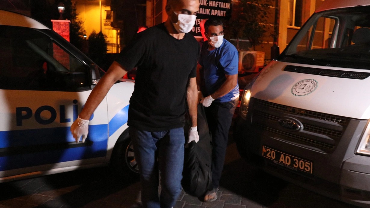 19 yaşlı qızın müəmmalı ölümü, cansız bədəni mənzildə tapıldı