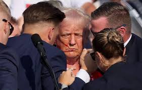 Sui-qəsd cəhdinə məruz qalan Donald Tramp: 