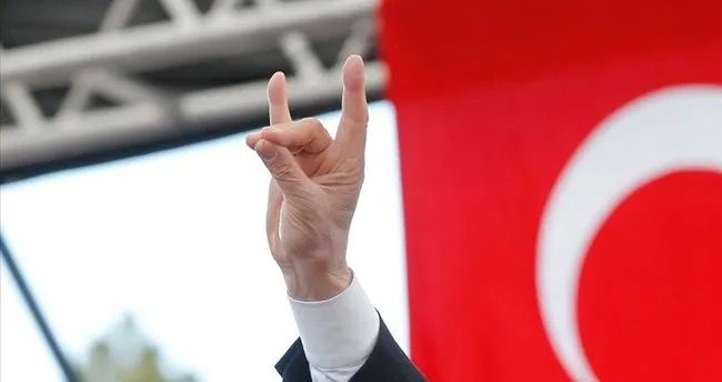 Almaniyada Boz Qurd işarəsini qadağan etdilər