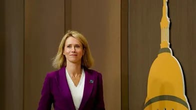 Estoniyanın baş naziri istefa etdi