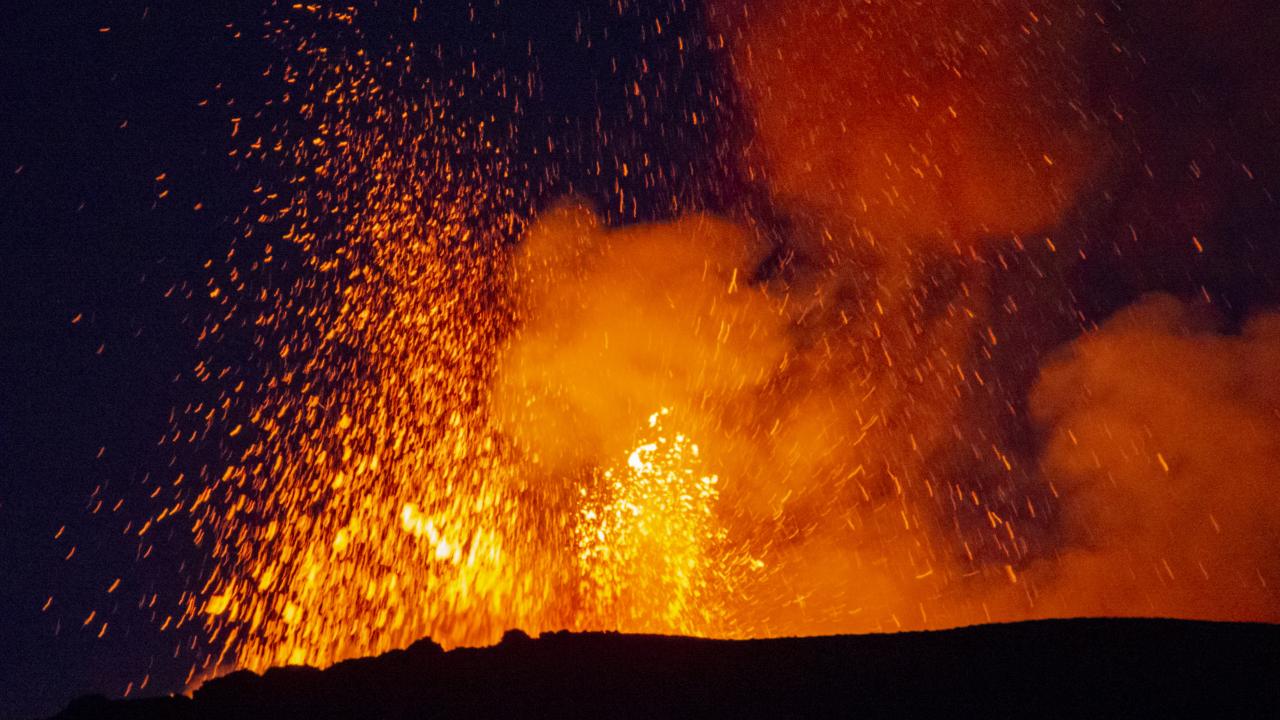 İtaliyanın Etna dağında vulkanik fəaliyyət davam edir