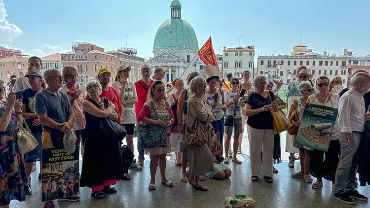 Venesiya giriş haqqı məhkəməsinin ilk mərhələsində 2 milyon 200 min avro toplandı