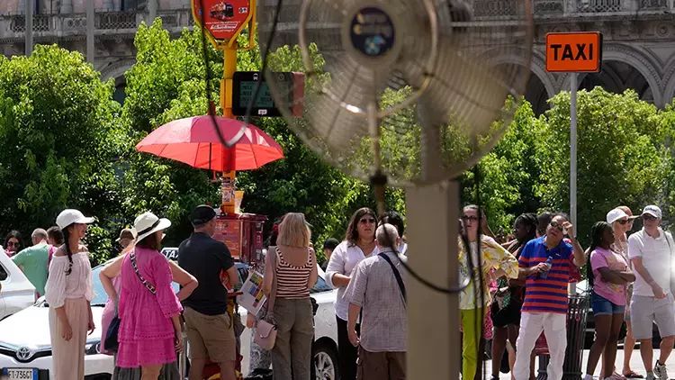 İtaliyada həddindən artıq istilər nəticəsində 4 nəfər ölüb