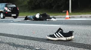 Azərbaycanda DƏHŞƏT: Dalaşdığı qohumunu vurub üstündən avtomobillə keçdi