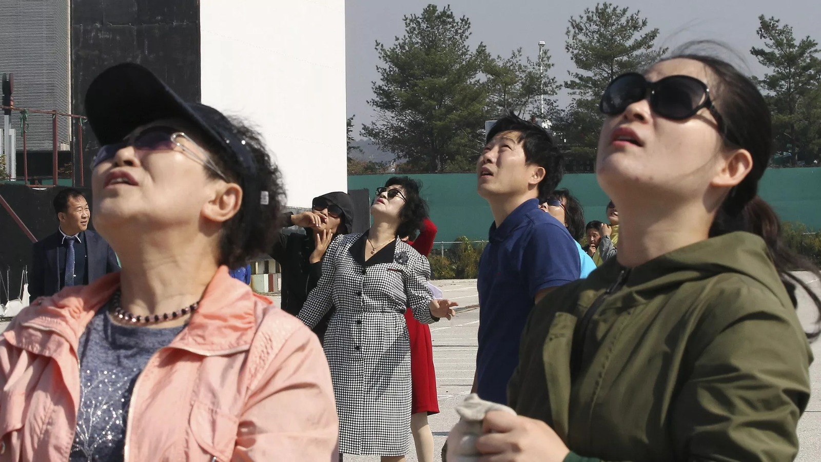 Şimali Koreyanın göndərdiyi zibil balonları Cənubi Koreya prezidentinin ofisinə düşüb